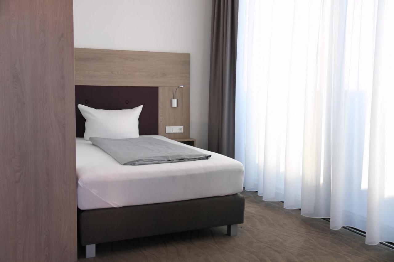 Hotel New In Gaimersheim Ngoại thất bức ảnh